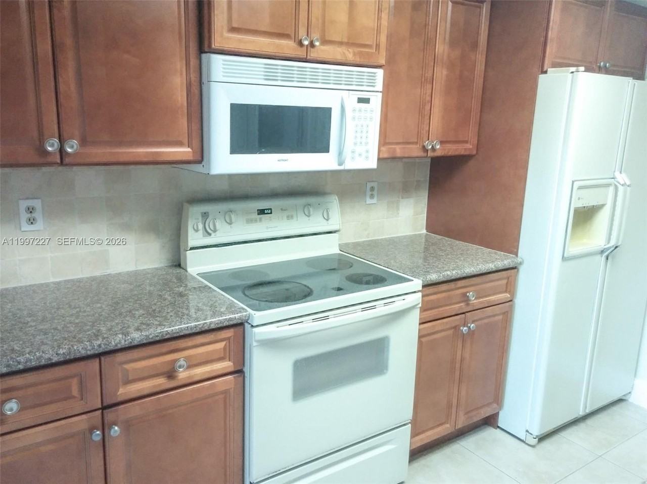 601 Green Springs Pl #601 - Photo 4 of 14