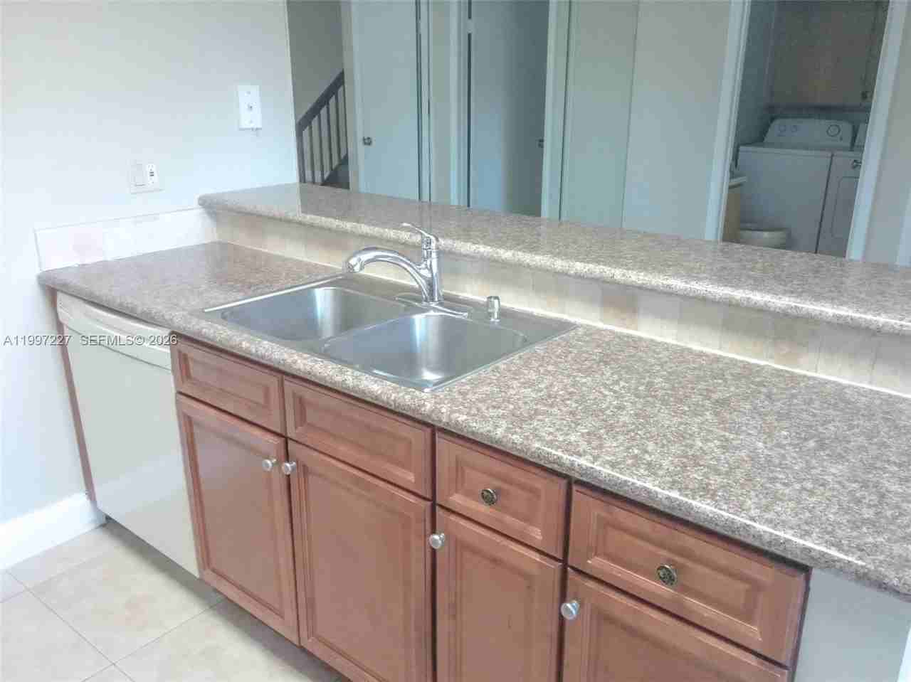 601 Green Springs Pl #601 - Photo 5 of 14