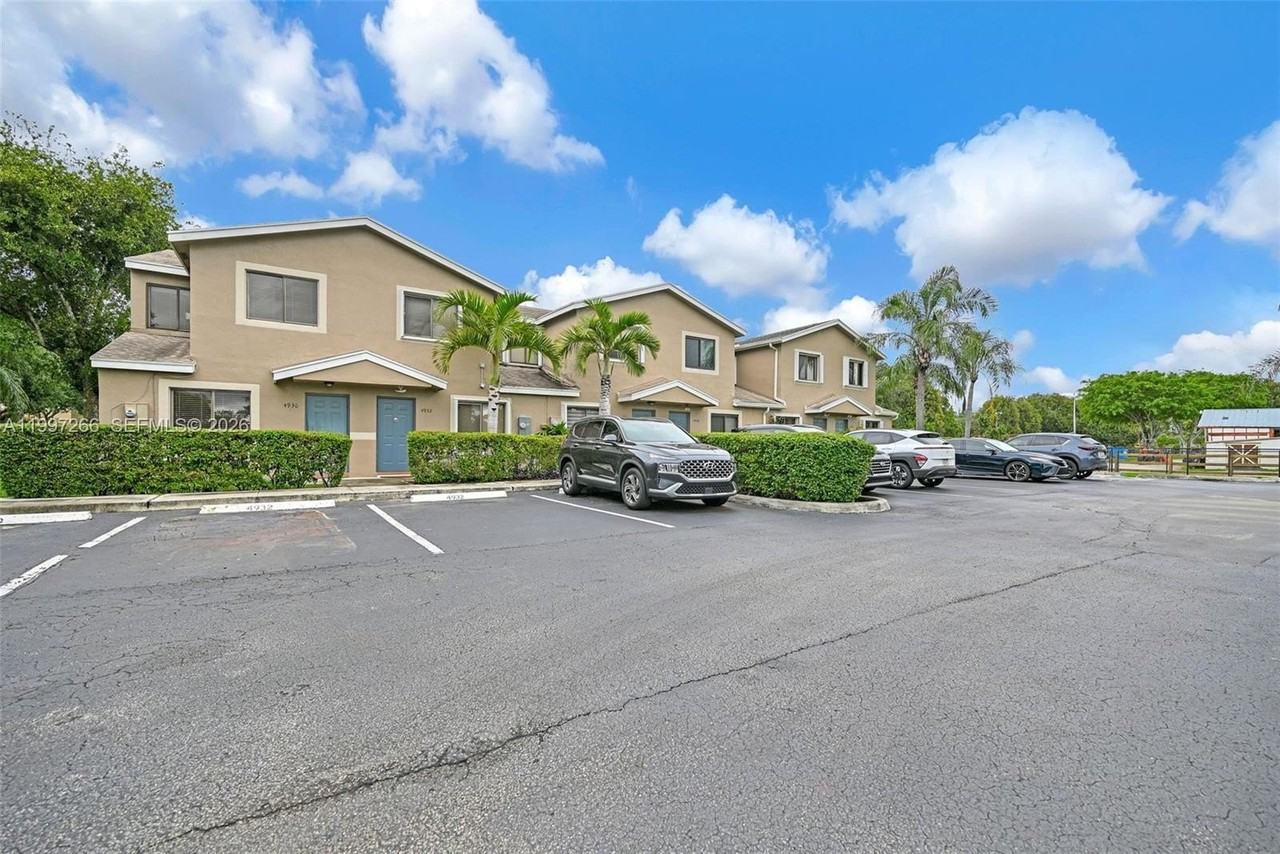 4930 S University Dr #4930 - Photo 2 of 50