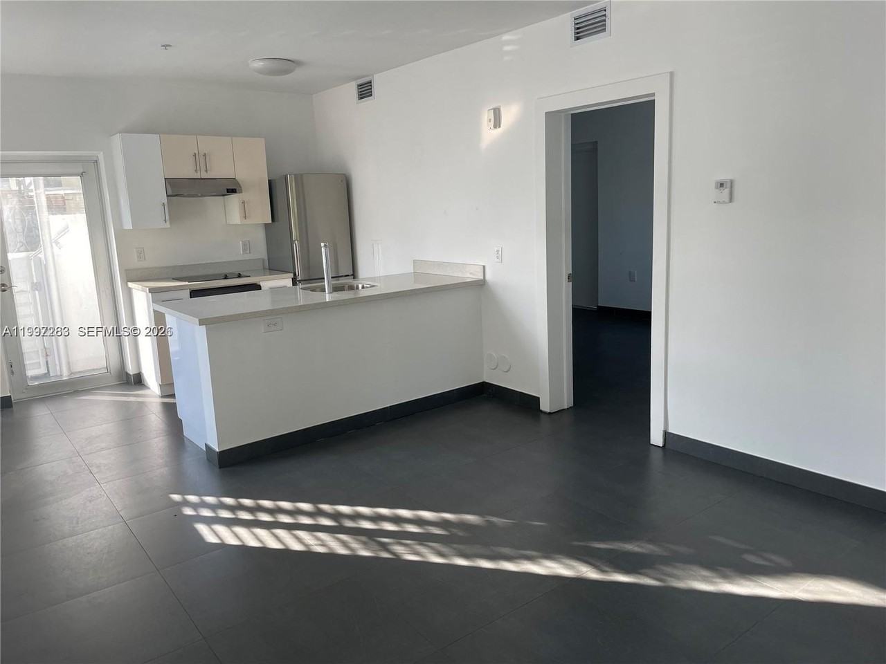 1600 Euclid Ave #107 - Photo 3 of 14