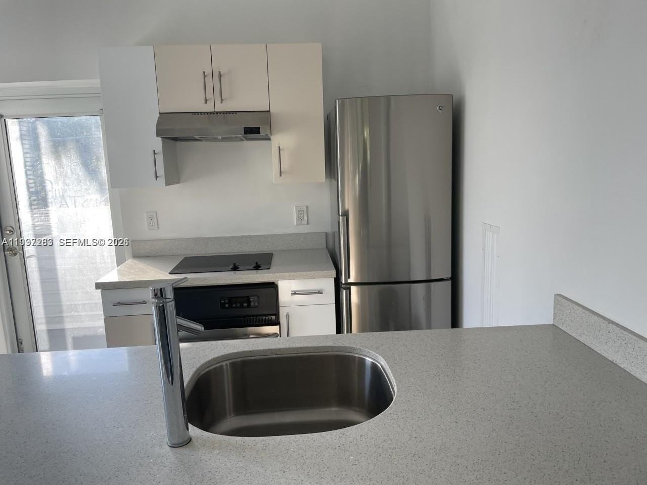 1600 Euclid Ave #107 - Photo 5 of 14