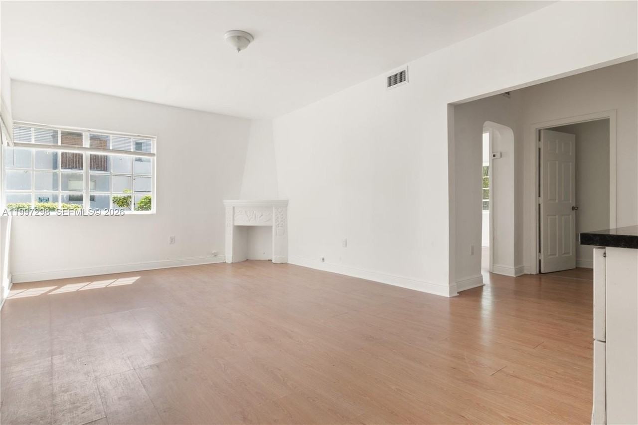 1219 Meridian Ave #4 - Photo 4 of 14