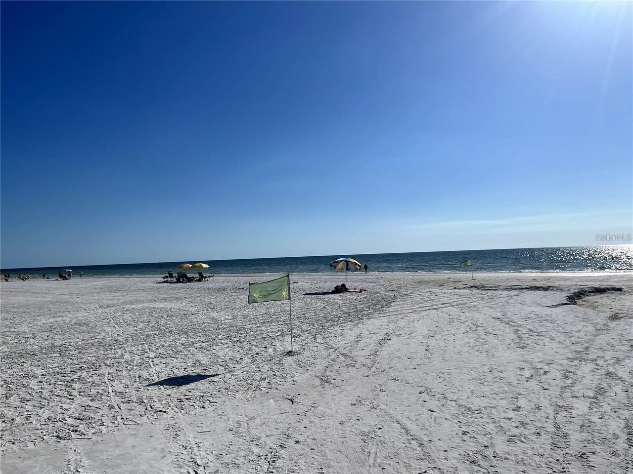 1675 Blakemore Ln - Photo 3 of 44