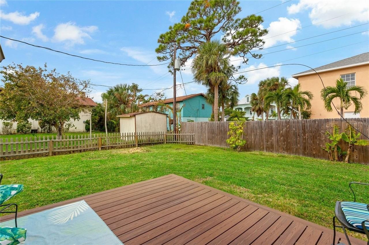 1675 Blakemore Ln - Photo 6 of 44