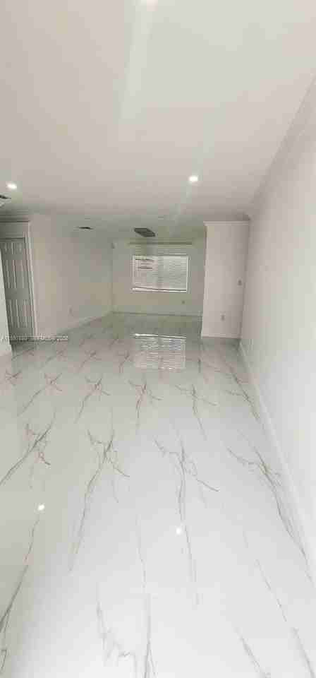 11243 Sw 245th St - Photo 3 of 8