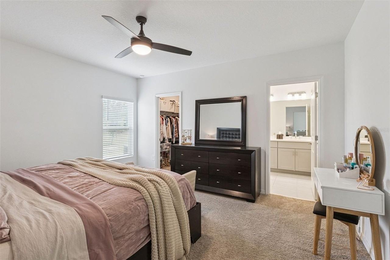 1099 Calico Pointe Cir - Photo 5 of 40