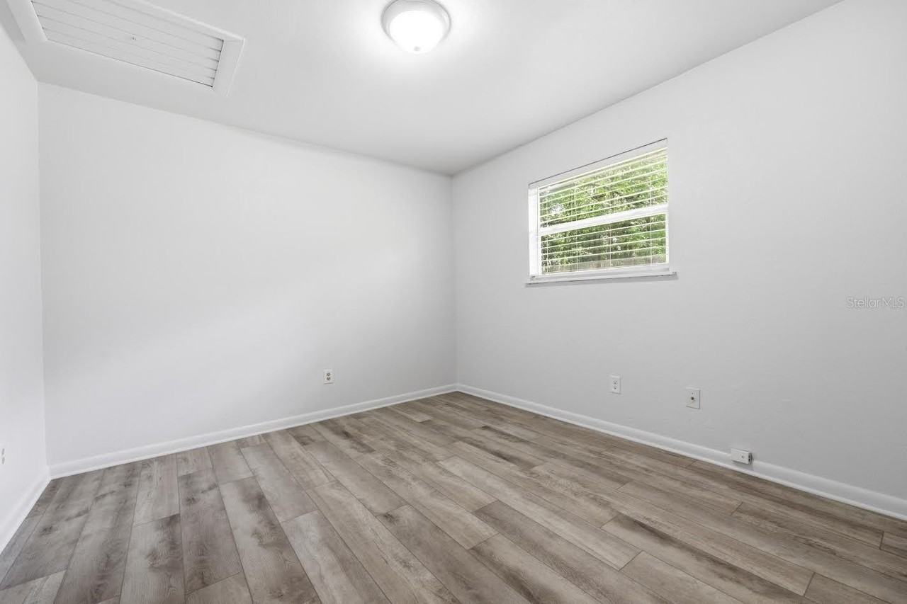 5935 Nw 23rd Ter - Photo 6 of 23