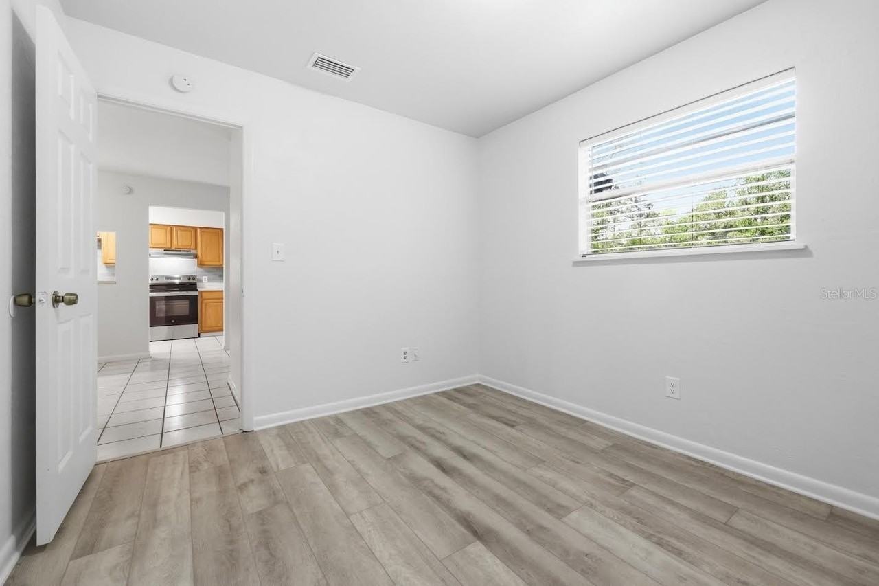 5935 Nw 23rd Ter - Photo 7 of 23