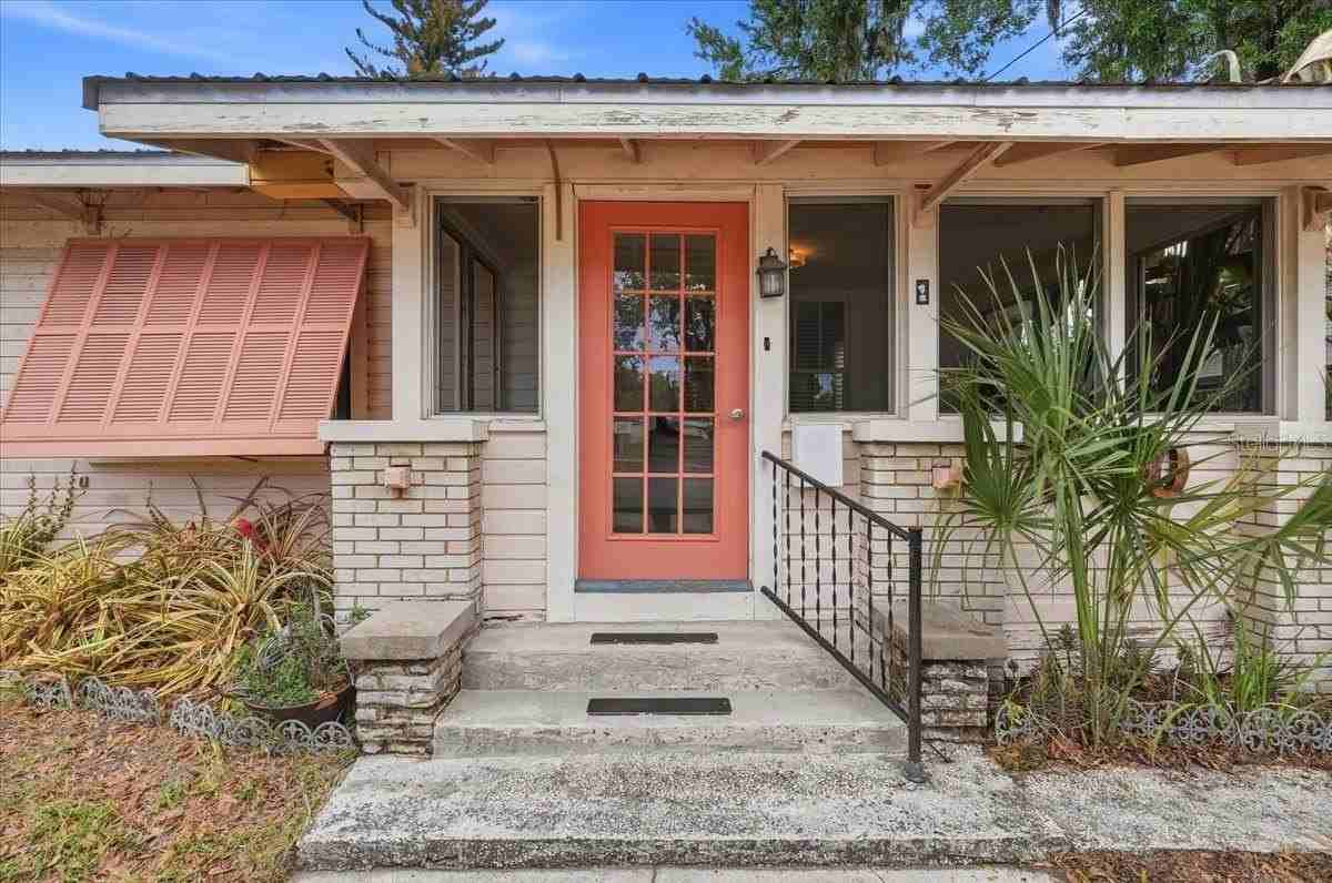 530 S Jackson Ave - Photo 4 of 49