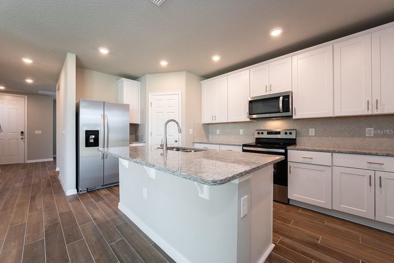 5252 Sanders Oak Trl - Photo 7 of 22