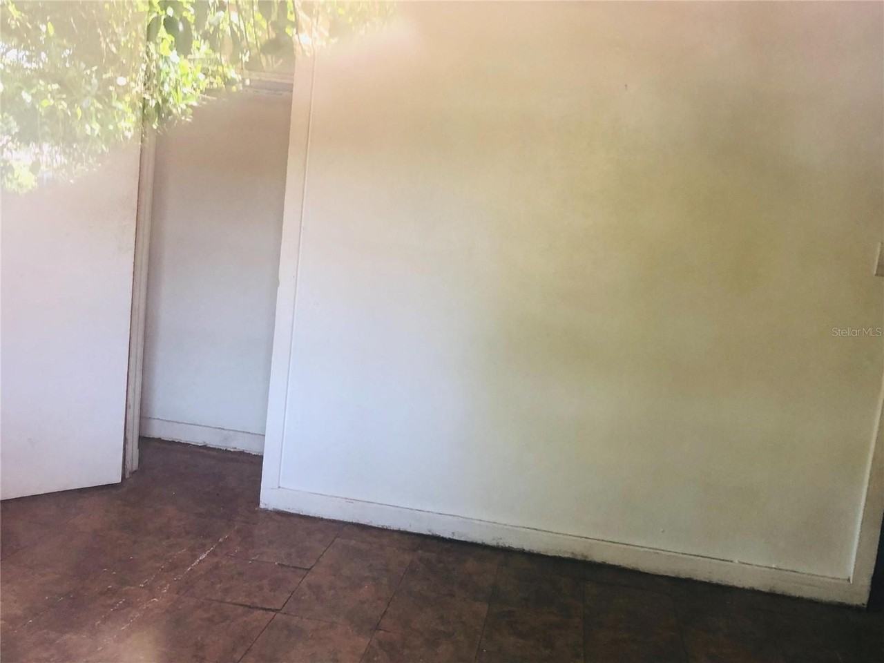 2312 Fairfax St - Photo 6 of 10