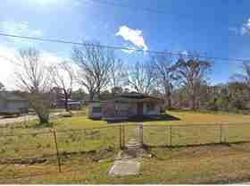 1570 Ne 216th St #1 - Photo 1 of 1