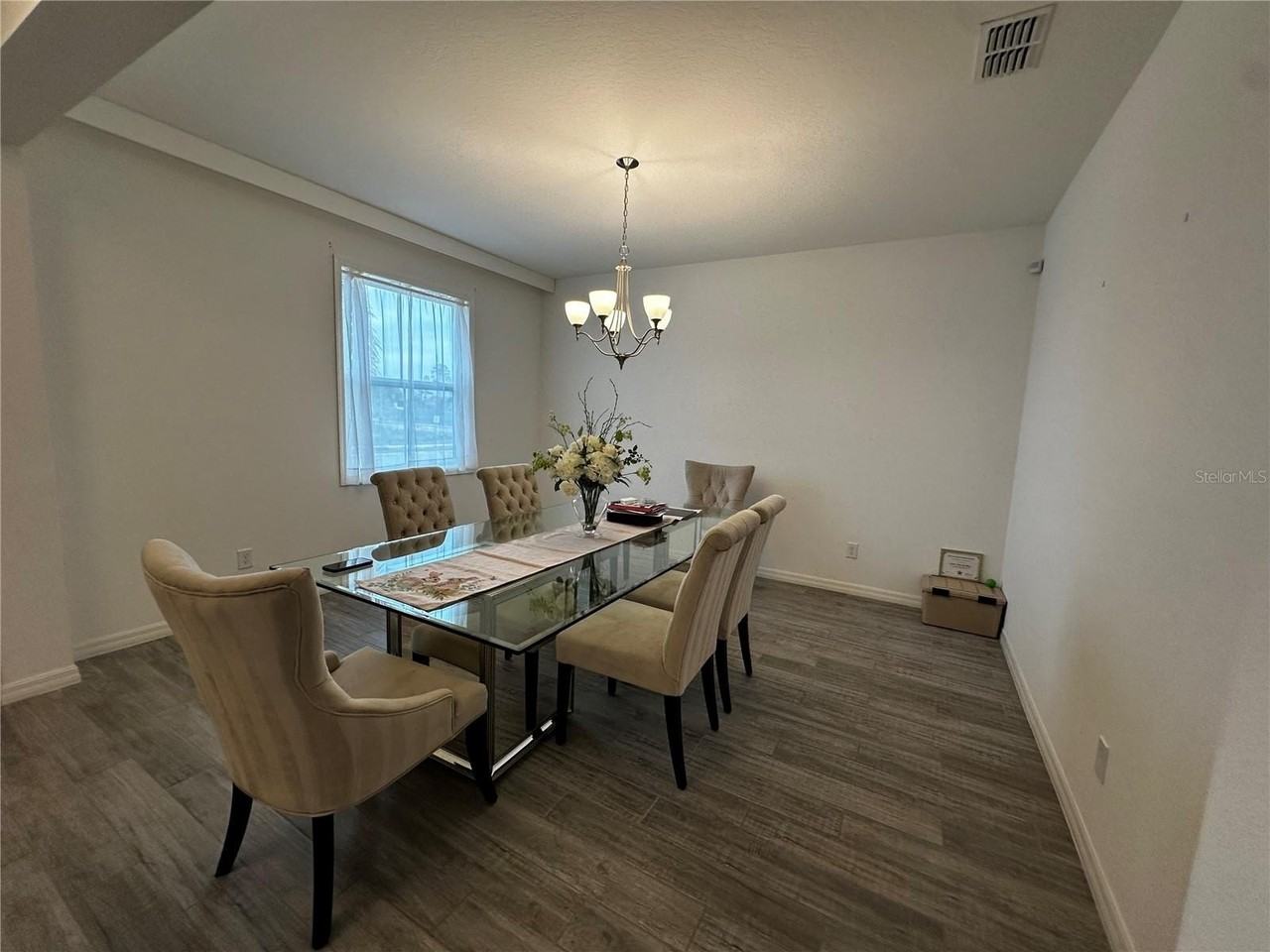 15512 Sunquat Dr - Photo 4 of 40