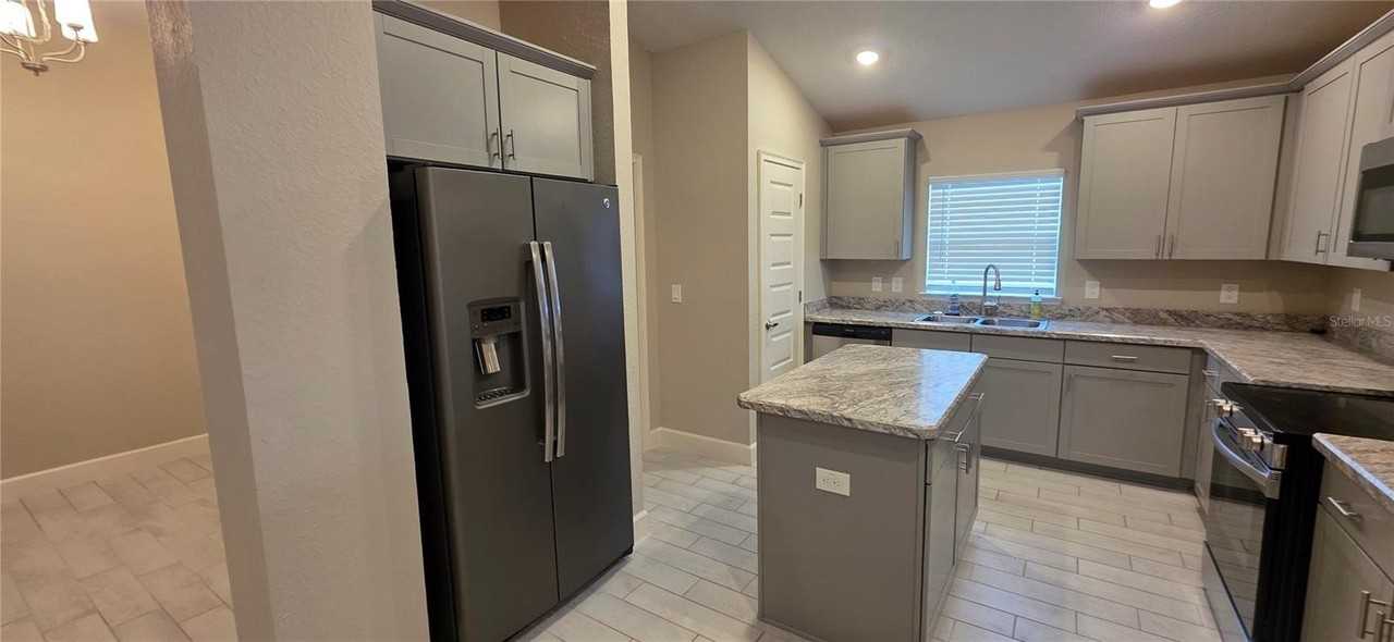 3107 Ne 46th Ave - Photo 6 of 21