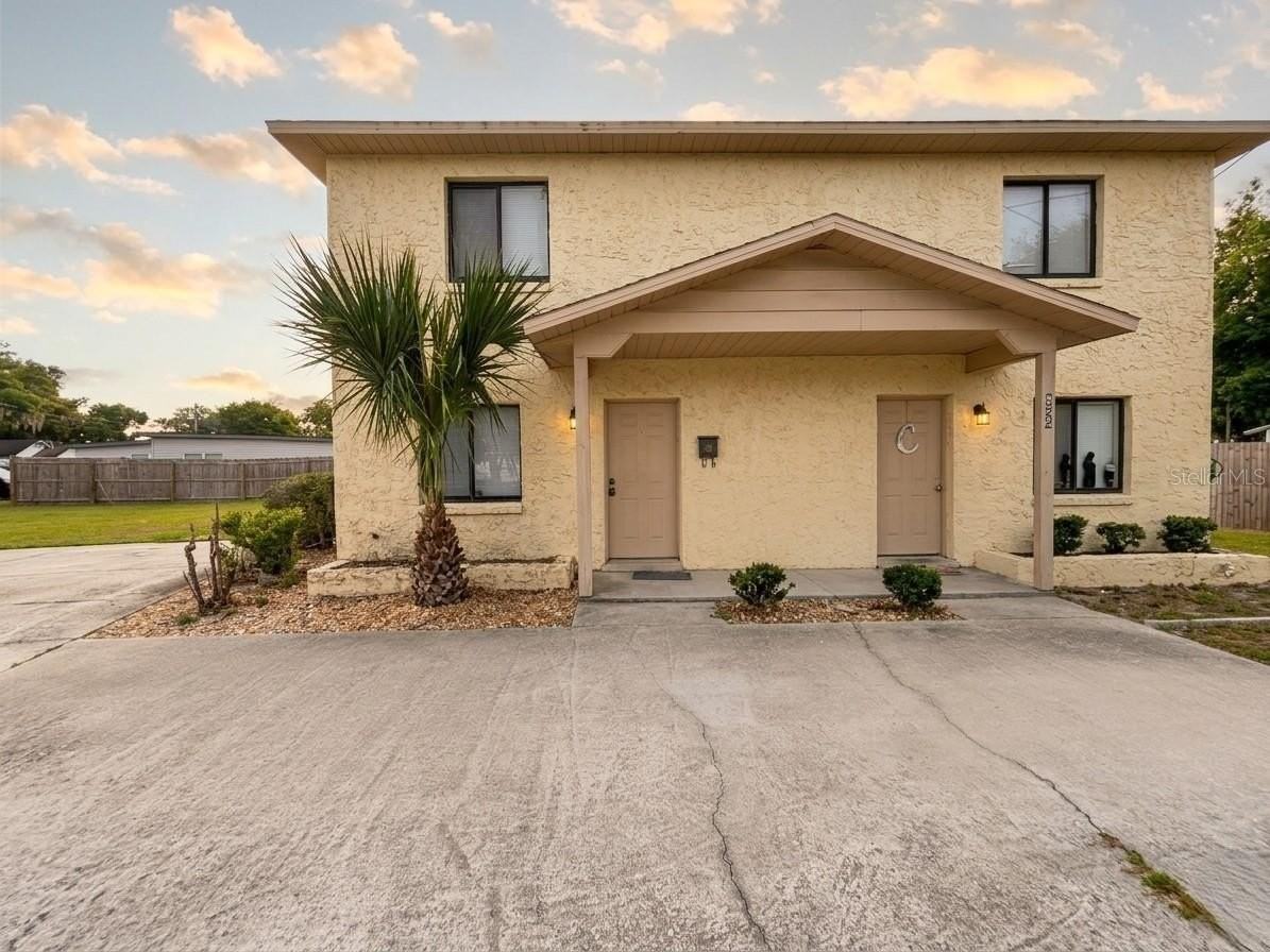 820 S Floral Ave - Photo 2 of 12