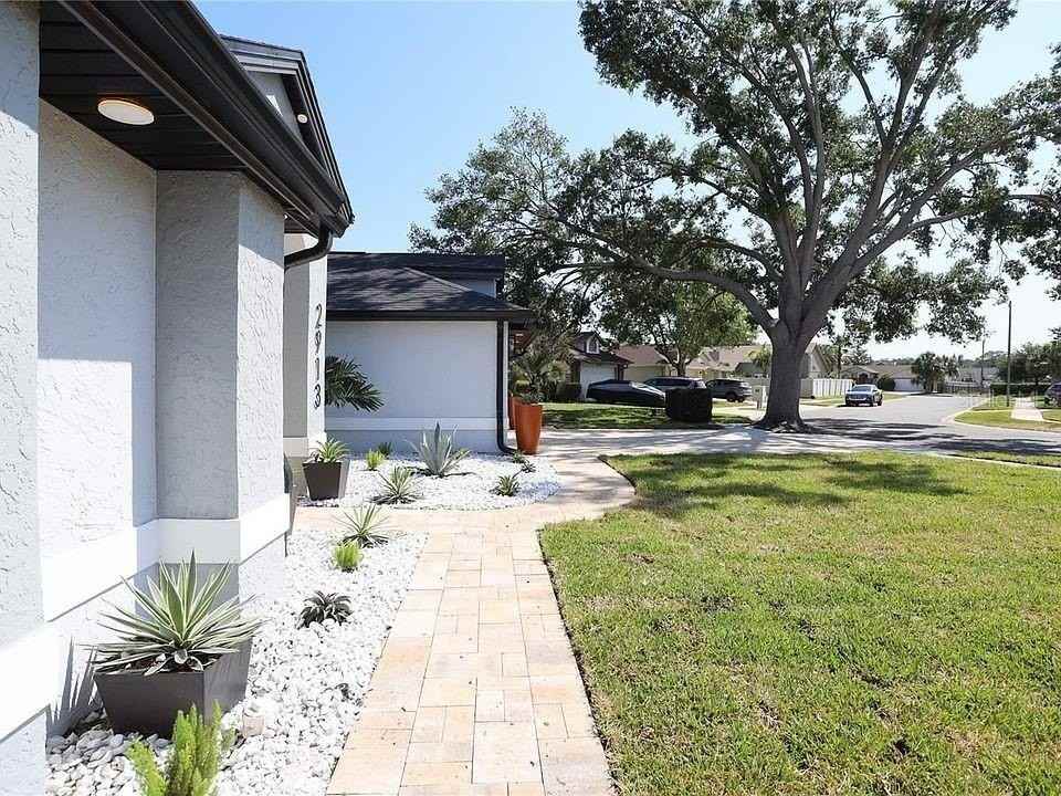 2913 Eagle Lake Dr - Photo 7 of 42