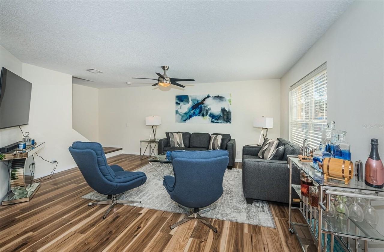 3876 Island Way - Photo 6 of 44