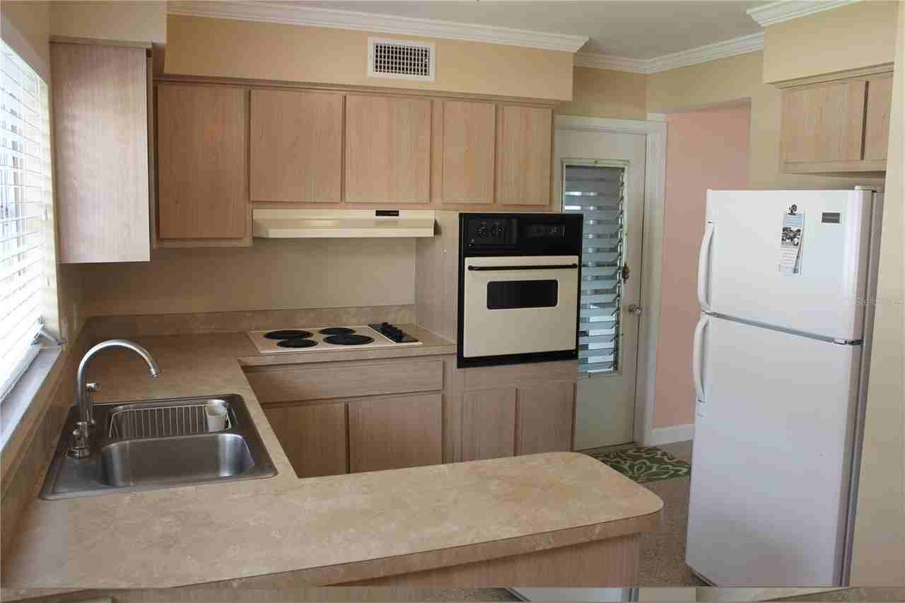 2025 Pine Ridge Dr - Photo 2 of 21