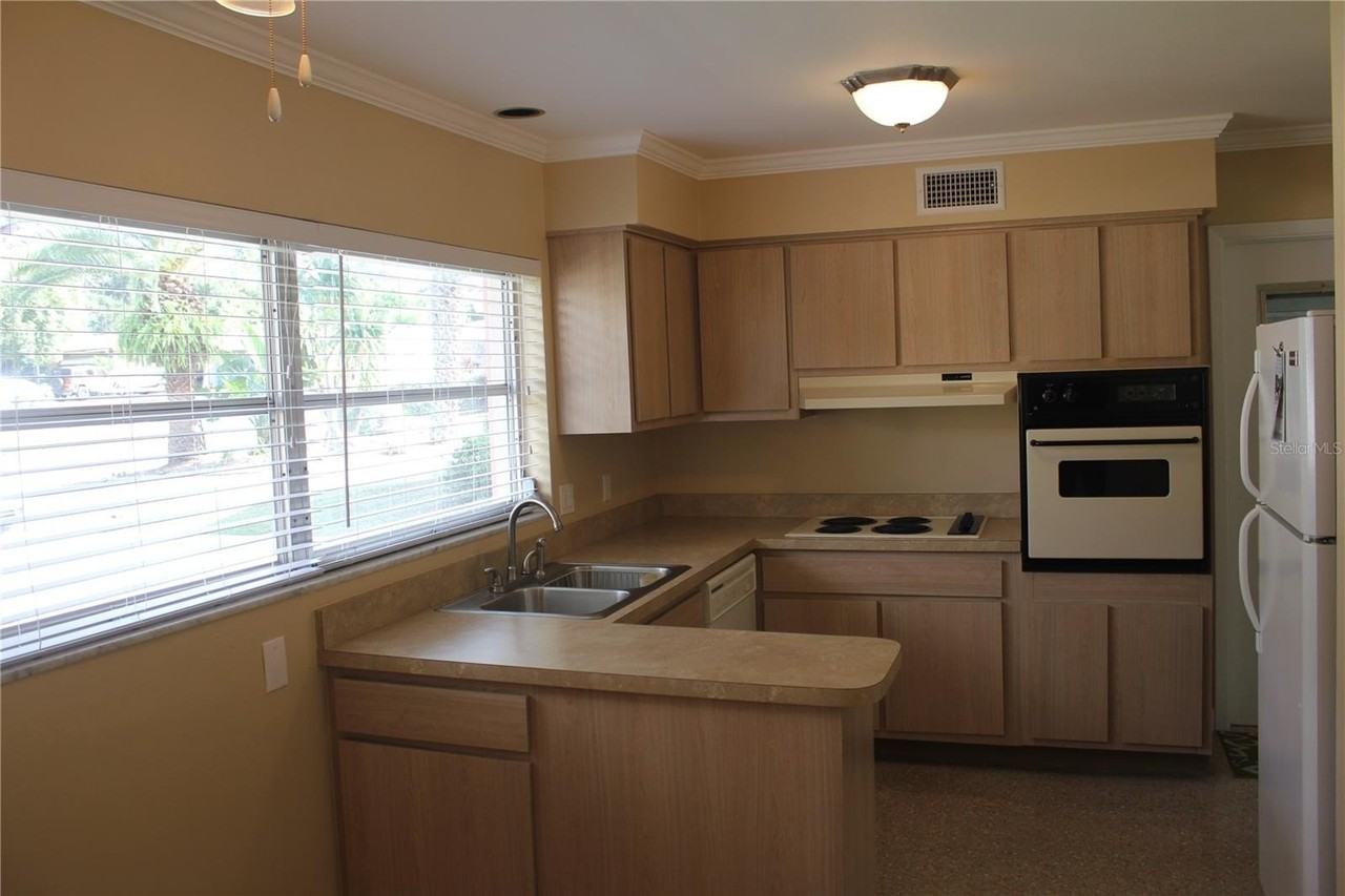 2025 Pine Ridge Dr - Photo 5 of 21