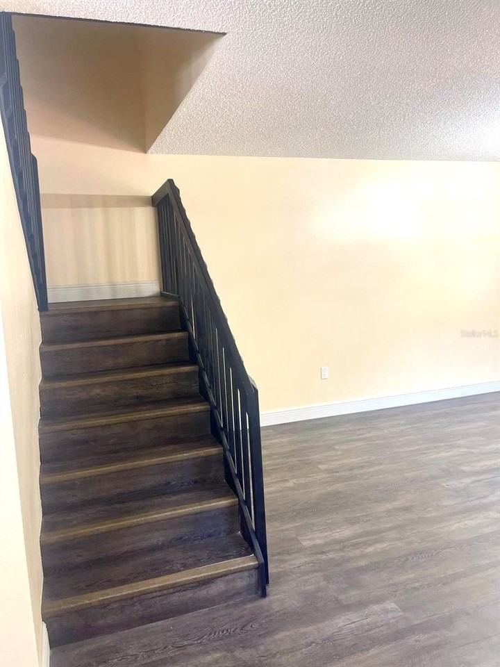 2712 14th Ct - Photo 7 of 45