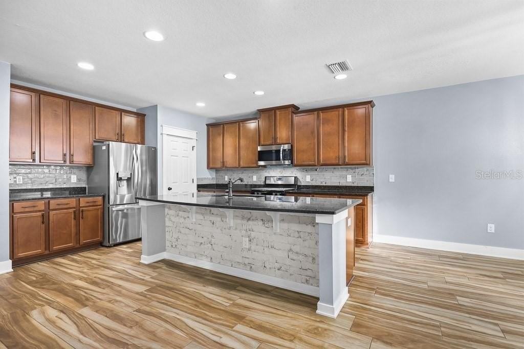 16109 Starling Crossing Dr - Photo 7 of 31