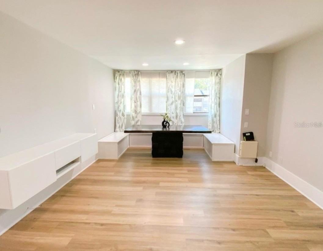 1400 Gandy Blvd N #1013 - Photo 2 of 39