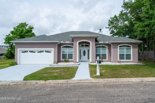 24 Pelican Cove Ln - Photo 1 of 1