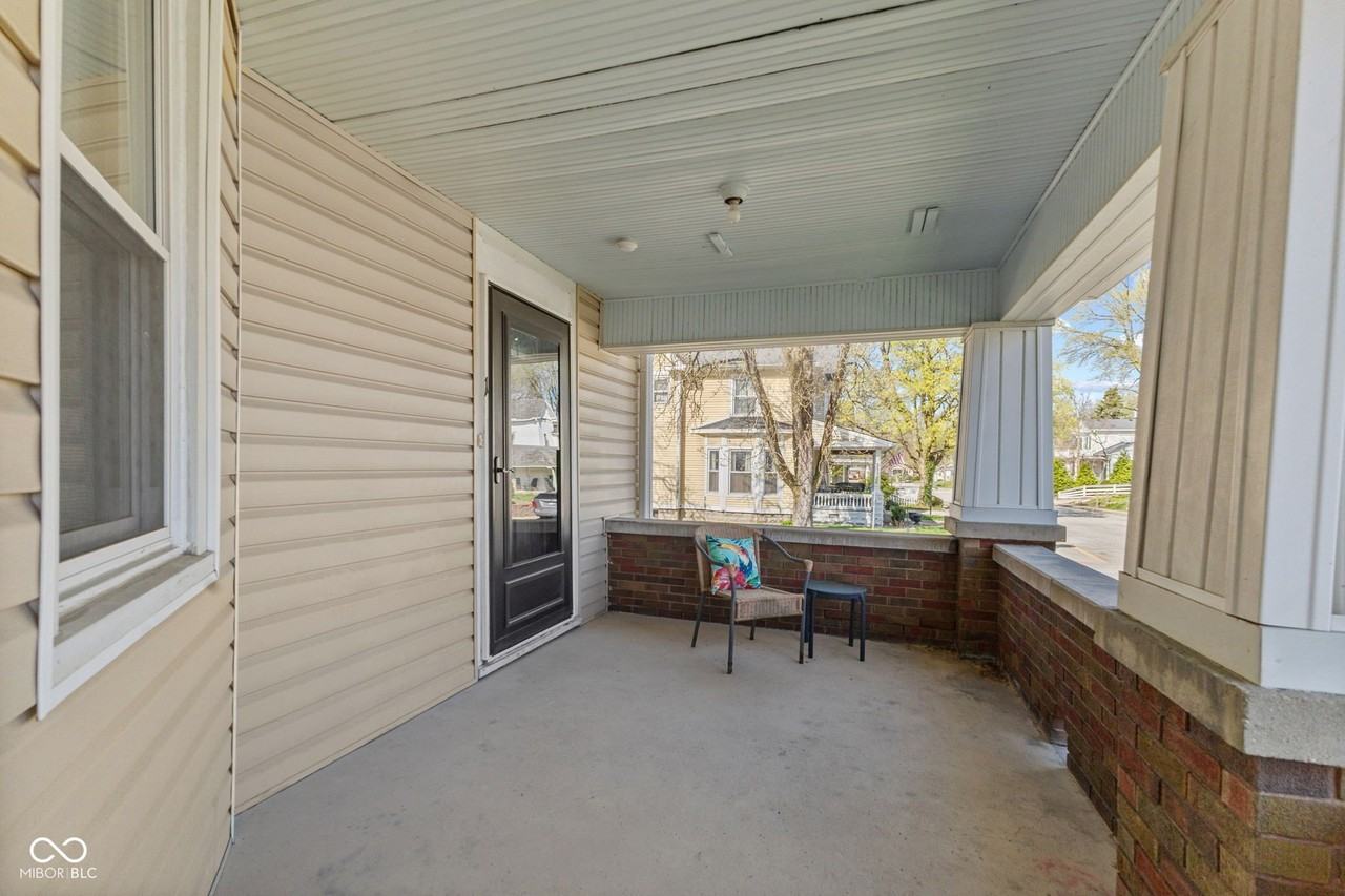 195 W Marion St - Photo 2 of 35