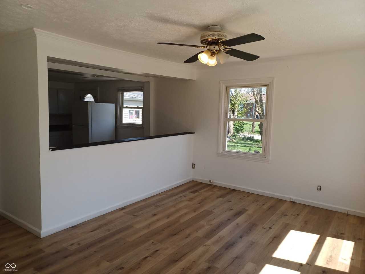 670 Cleveland St - Photo 2 of 24