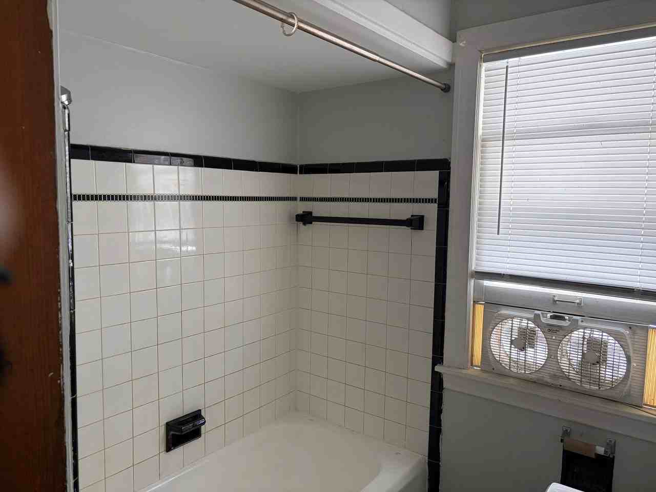 1430 N 21st St #2 - Photo 7 of 10