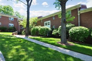 featured image of 140 N Broadway Apt M4