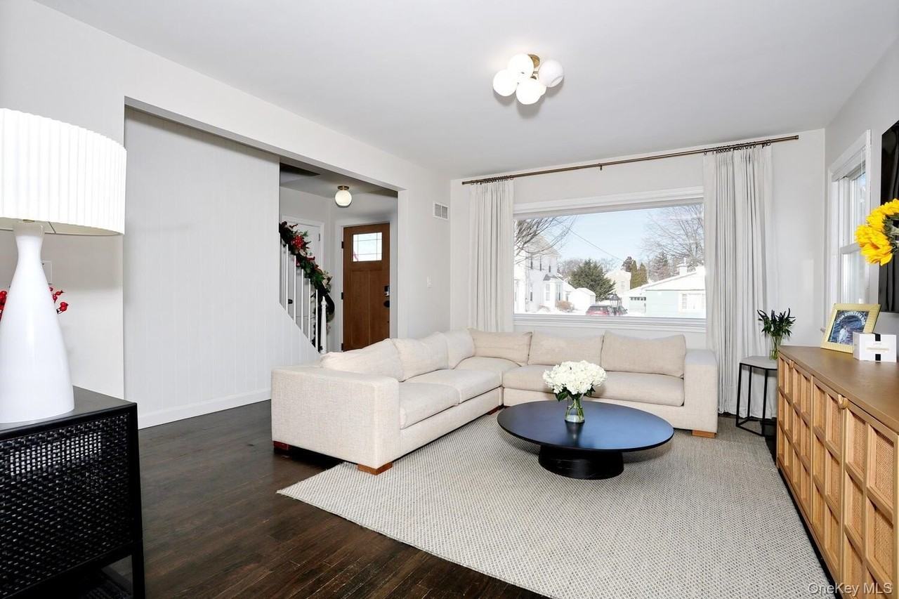 42 E Main St - Photo 6 of 27