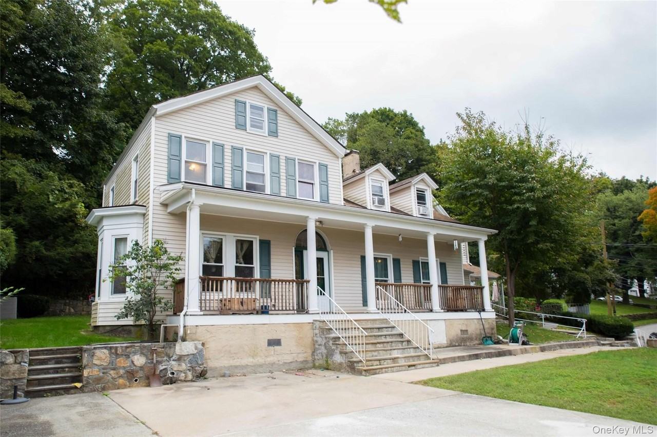 128 Lakeview Ave