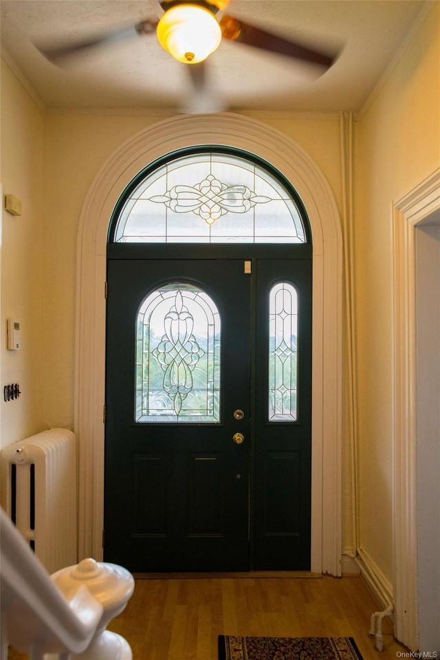 128 Lakeview Ave - Photo 4 of 19