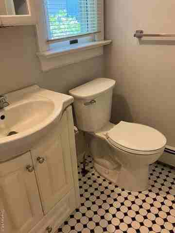 101 Maple Ave - Photo 7 of 9