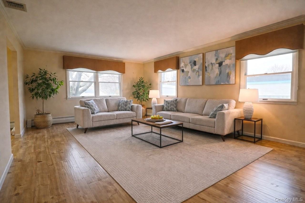 18 Strathmore Village Dr - Photo 5 of 21