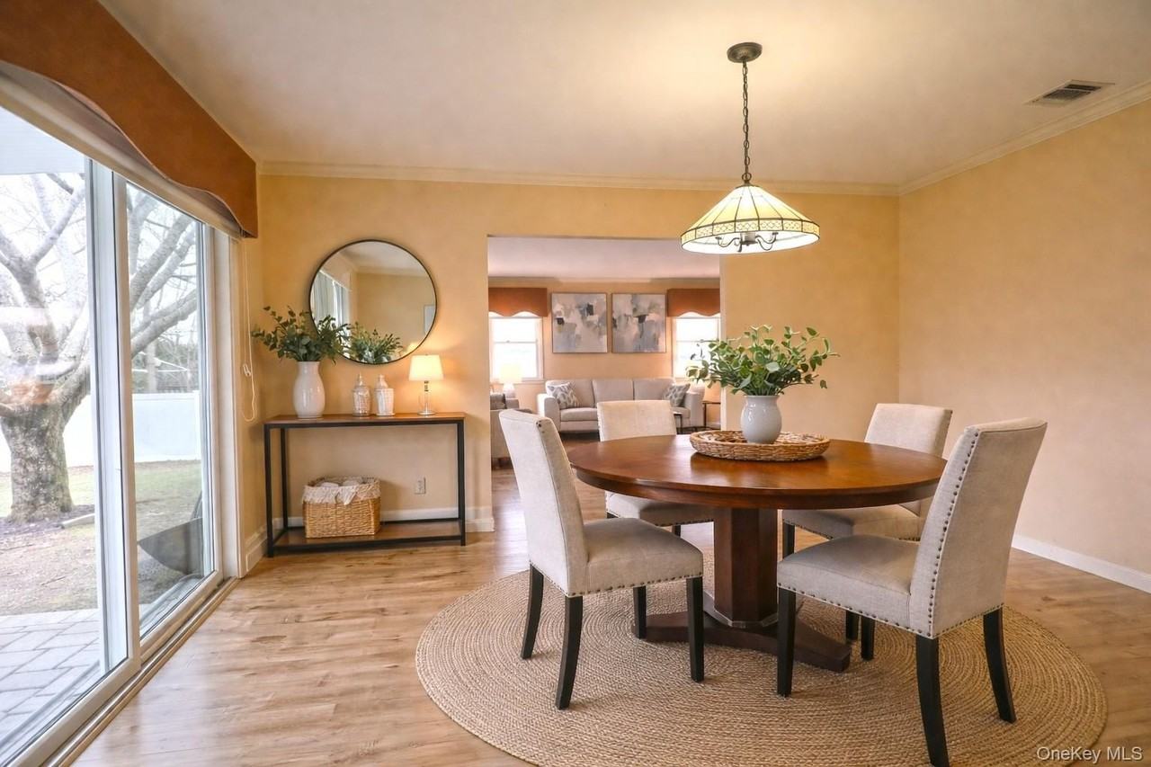 18 Strathmore Village Dr - Photo 6 of 21