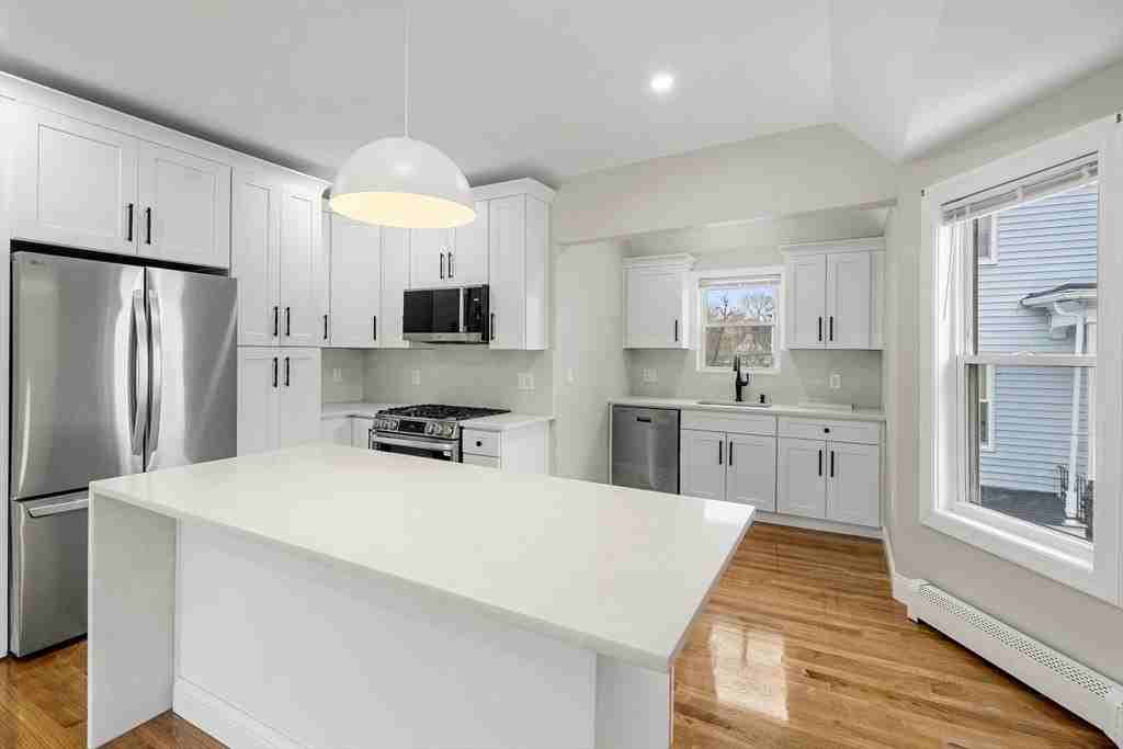 5 Gayland St Unit 2 - Photo 4 of 25