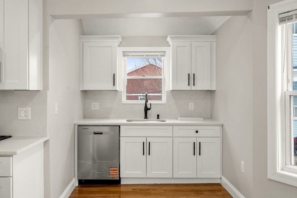 5 Gayland St Unit 2 - Photo 6 of 25