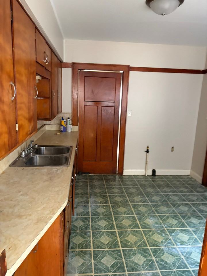 2842 N 47th St #2842 - Photo 7 of 8