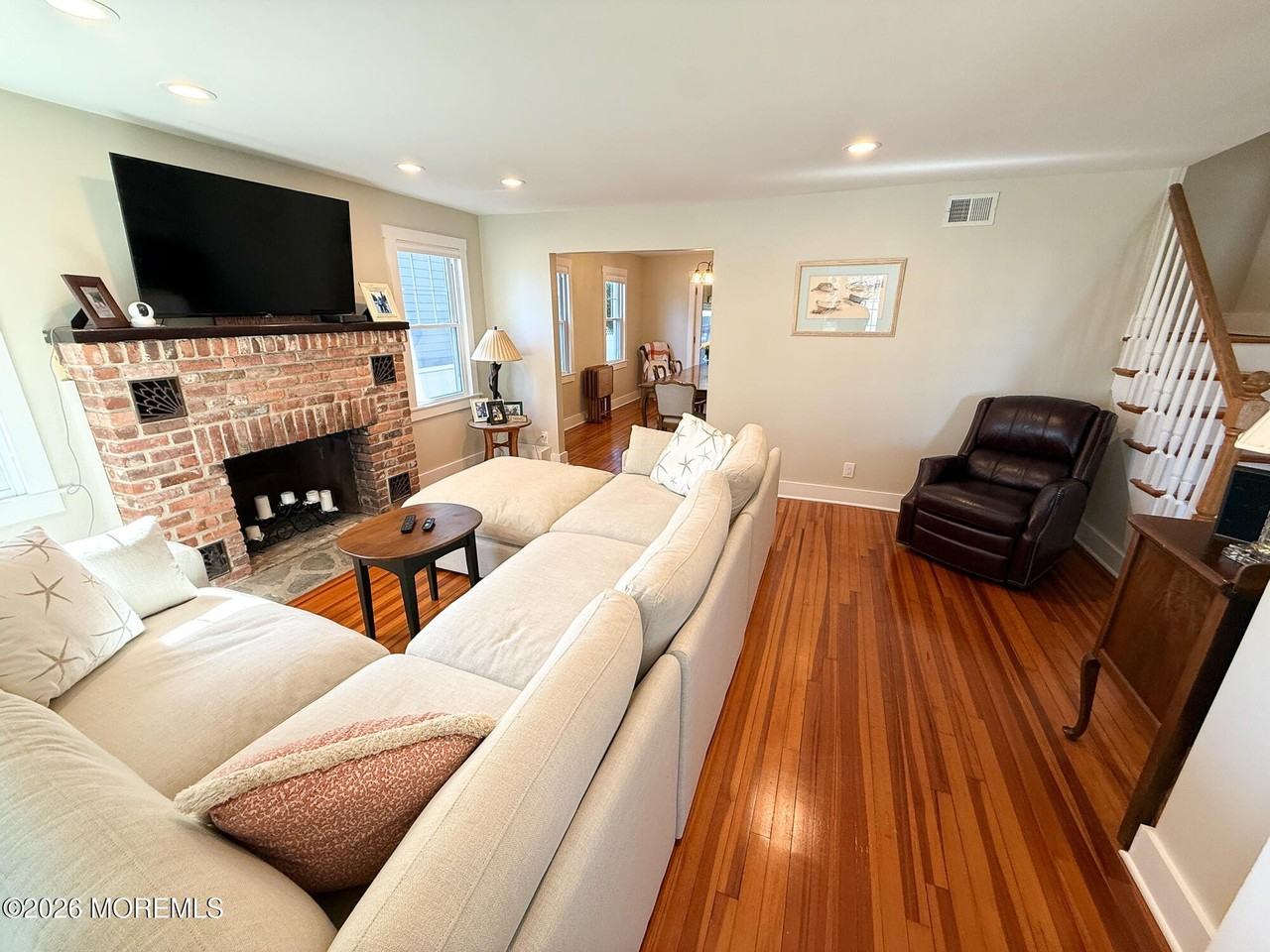 25 Ocean Ave - Photo 7 of 42