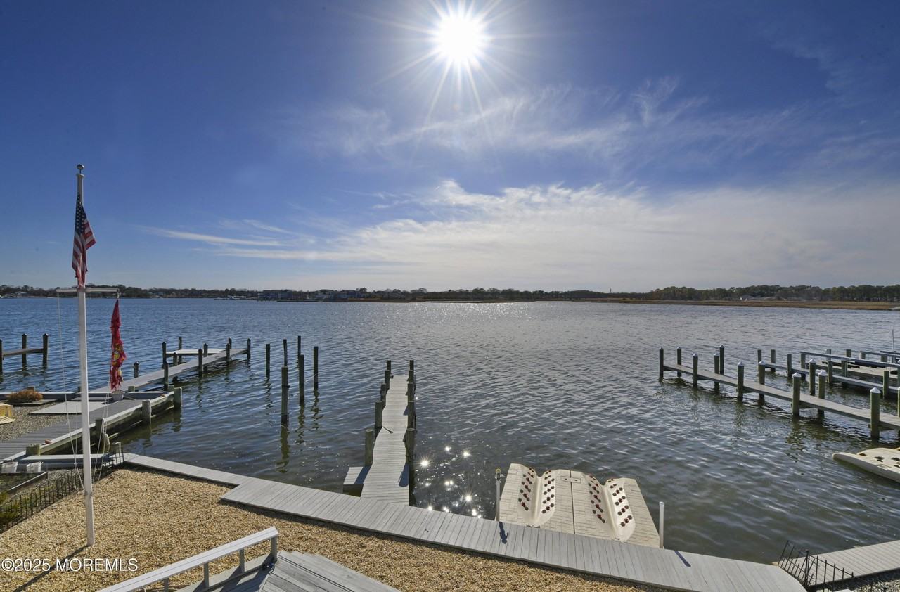 48 Seagoin Rd - Photo 2 of 28