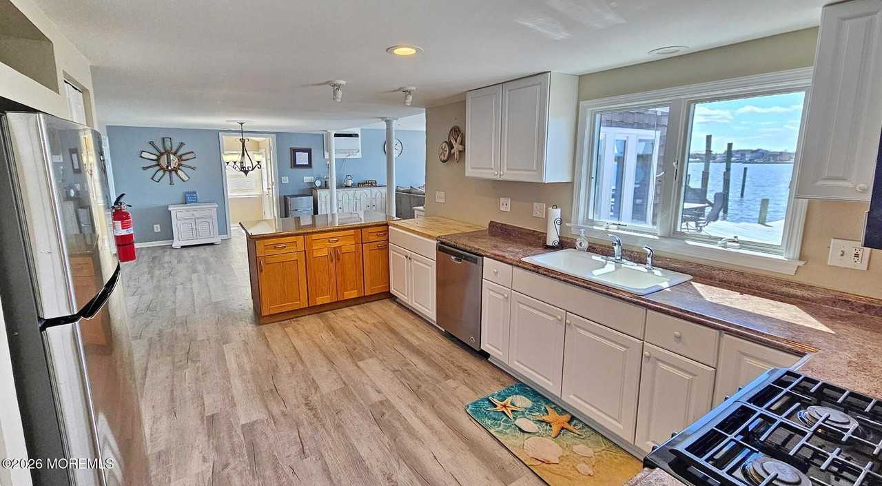 48 Seagoin Rd - Photo 3 of 28