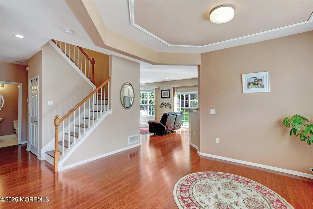 150 Nathan Dr - Photo 4 of 44