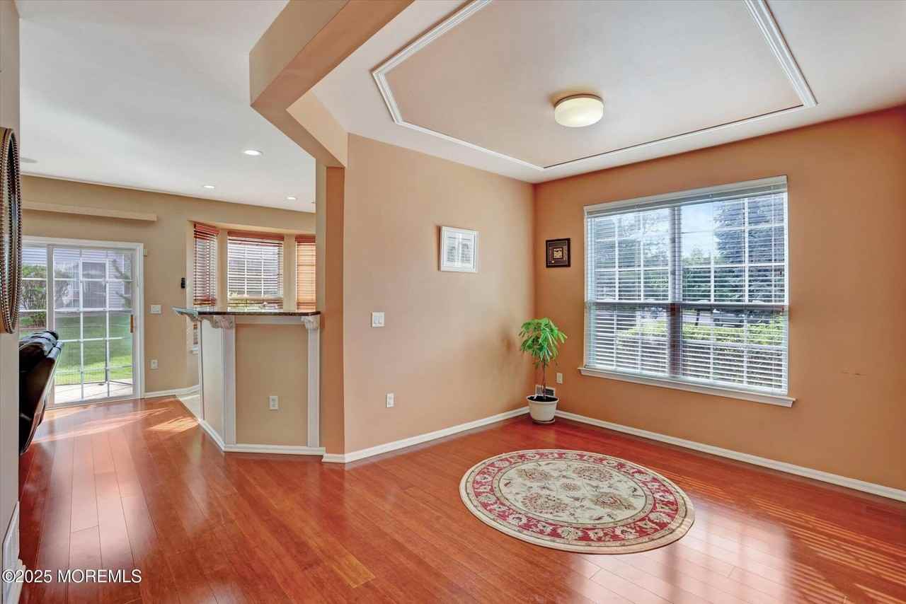 150 Nathan Dr - Photo 5 of 44