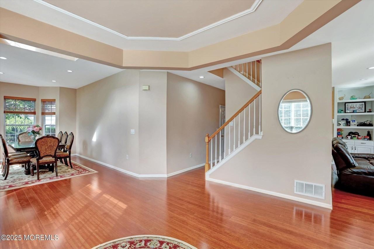 150 Nathan Dr - Photo 6 of 44