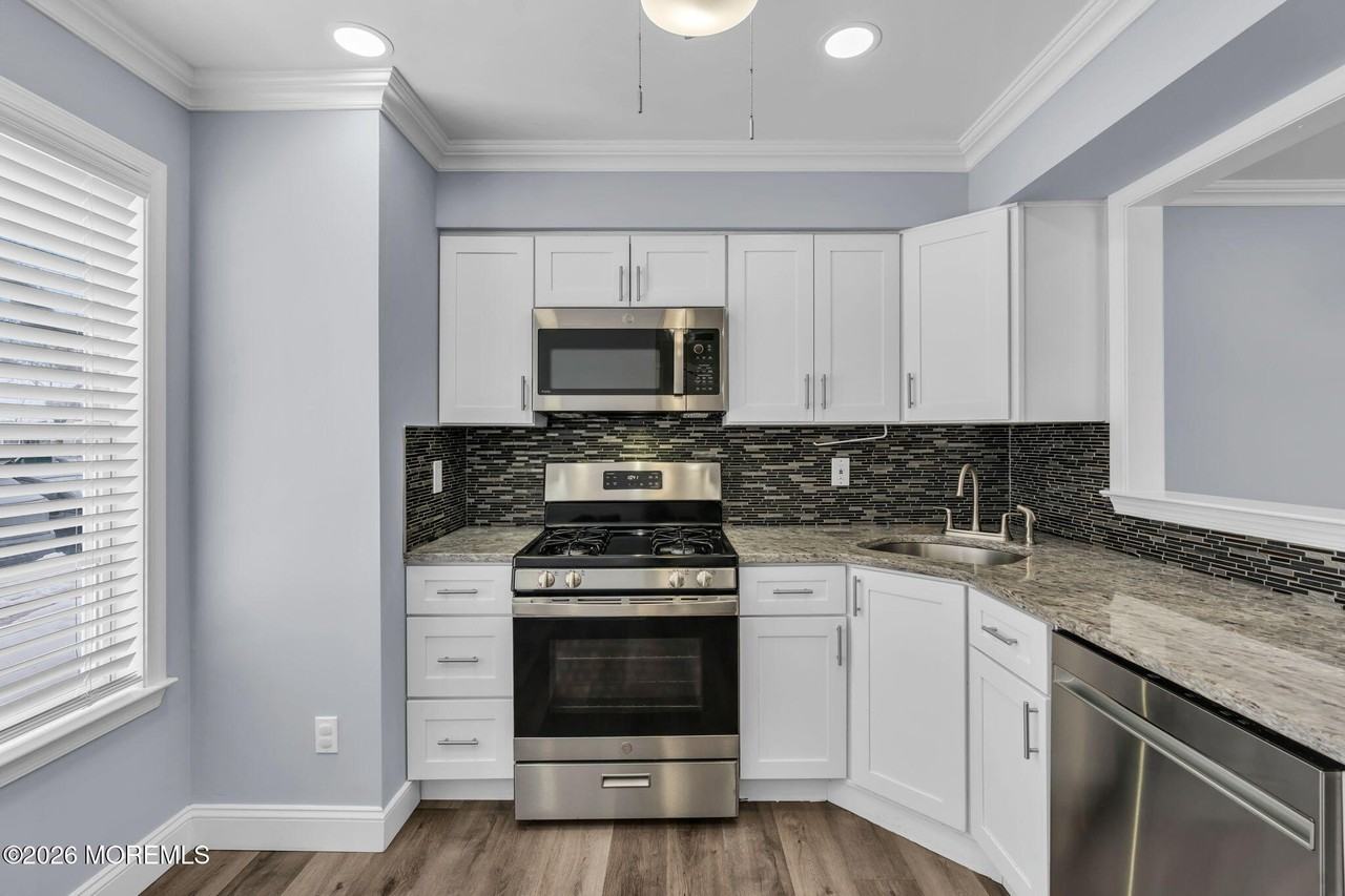 401 Hampton Ct Unit 15-7 - Photo 6 of 30