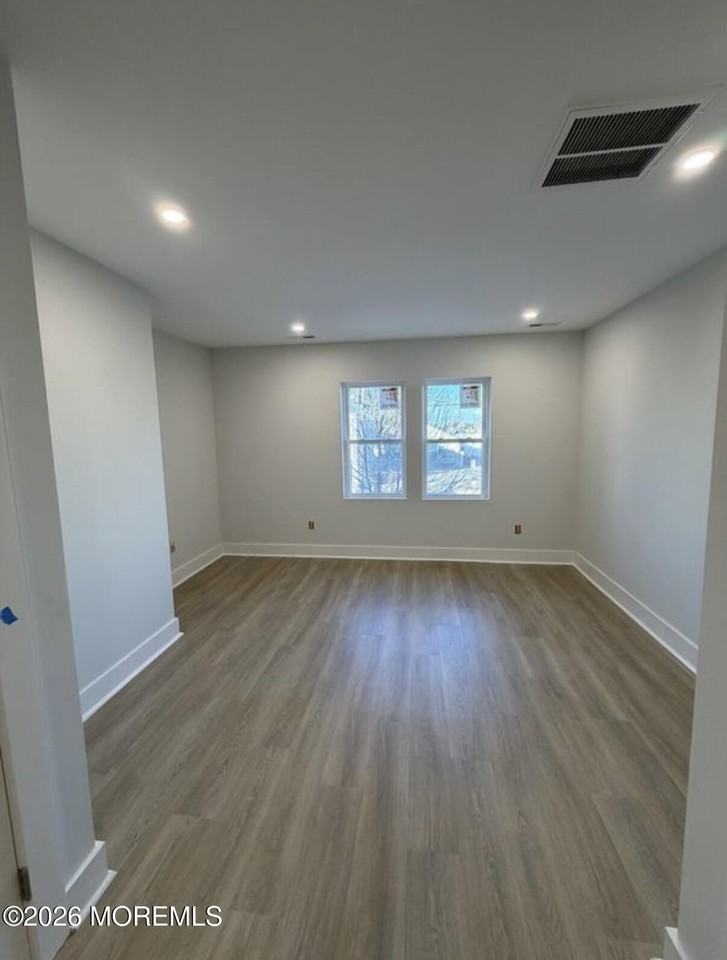 808 Asbury Ave Apt 1 - Photo 7 of 9