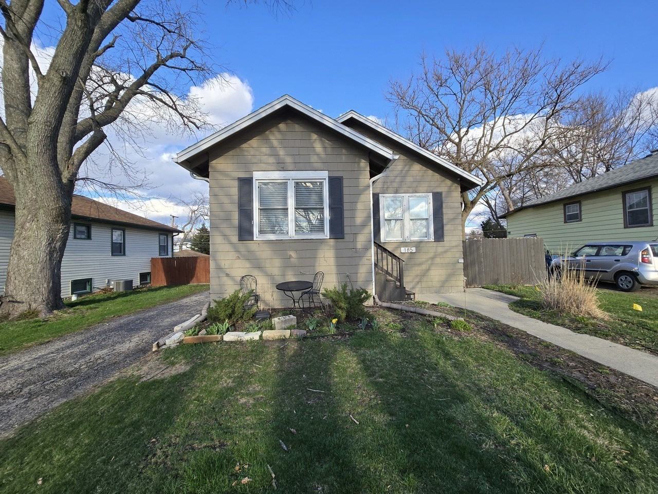 185 S Pick Ave - Photo 3 of 24