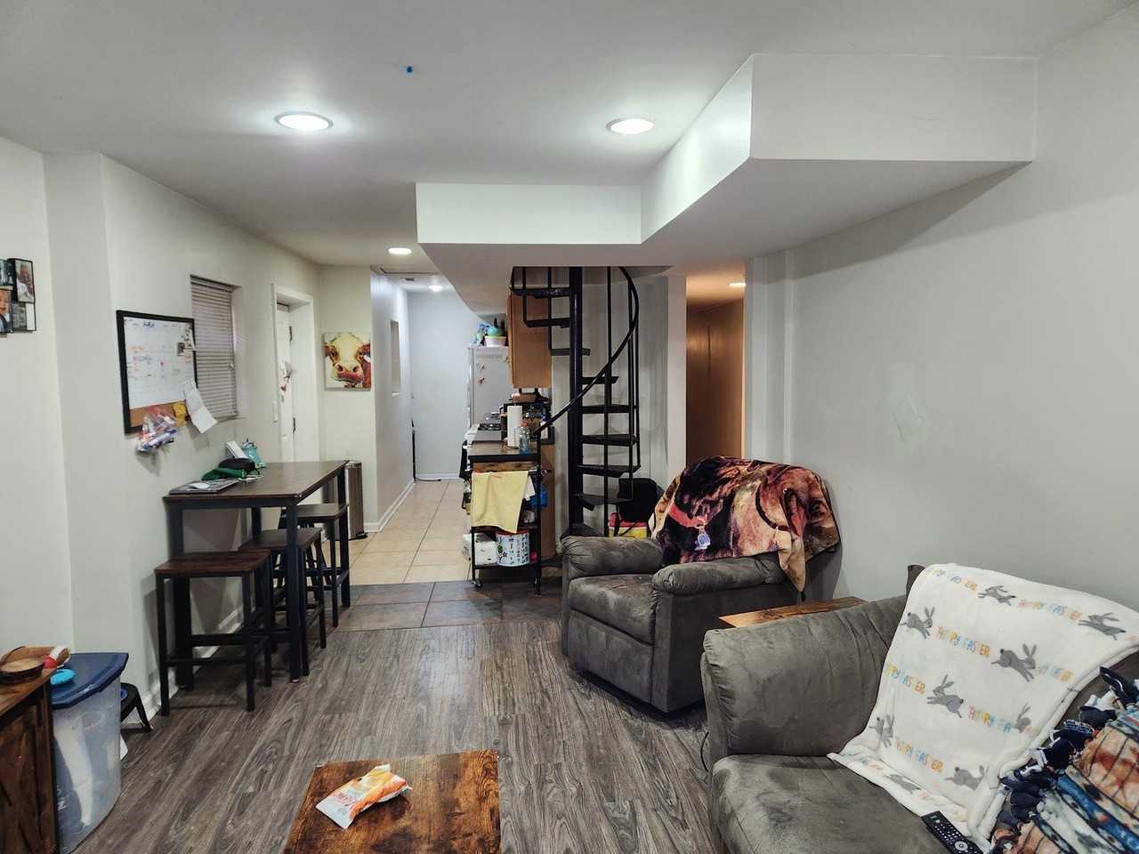 3728 N Wilton Ave Apt 1a - Photo 5 of 9